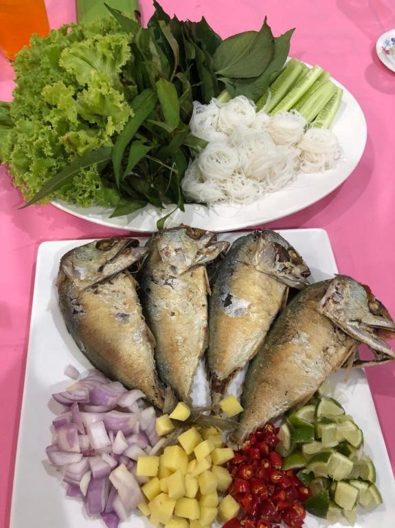 Pornsiri Hotel Sisaket Kültér fotó