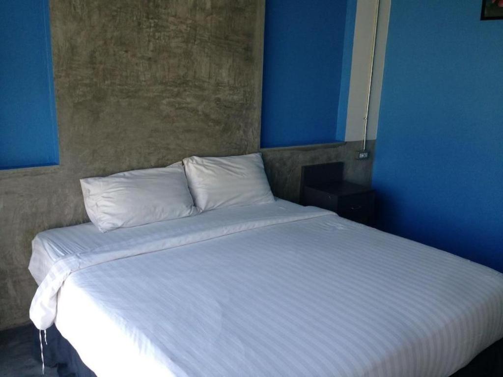 Pornsiri Hotel Sisaket Kültér fotó